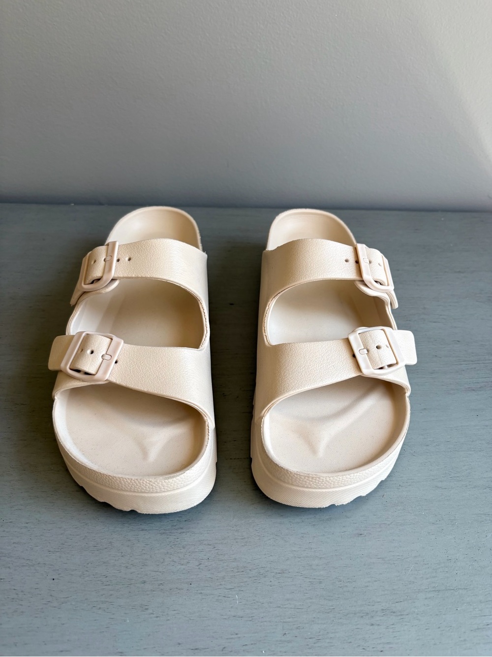 Women Cream Arch Support Comfort Two-Strap Buckle Chunky Platform Sandals Size 8 - Picture 7 of 13